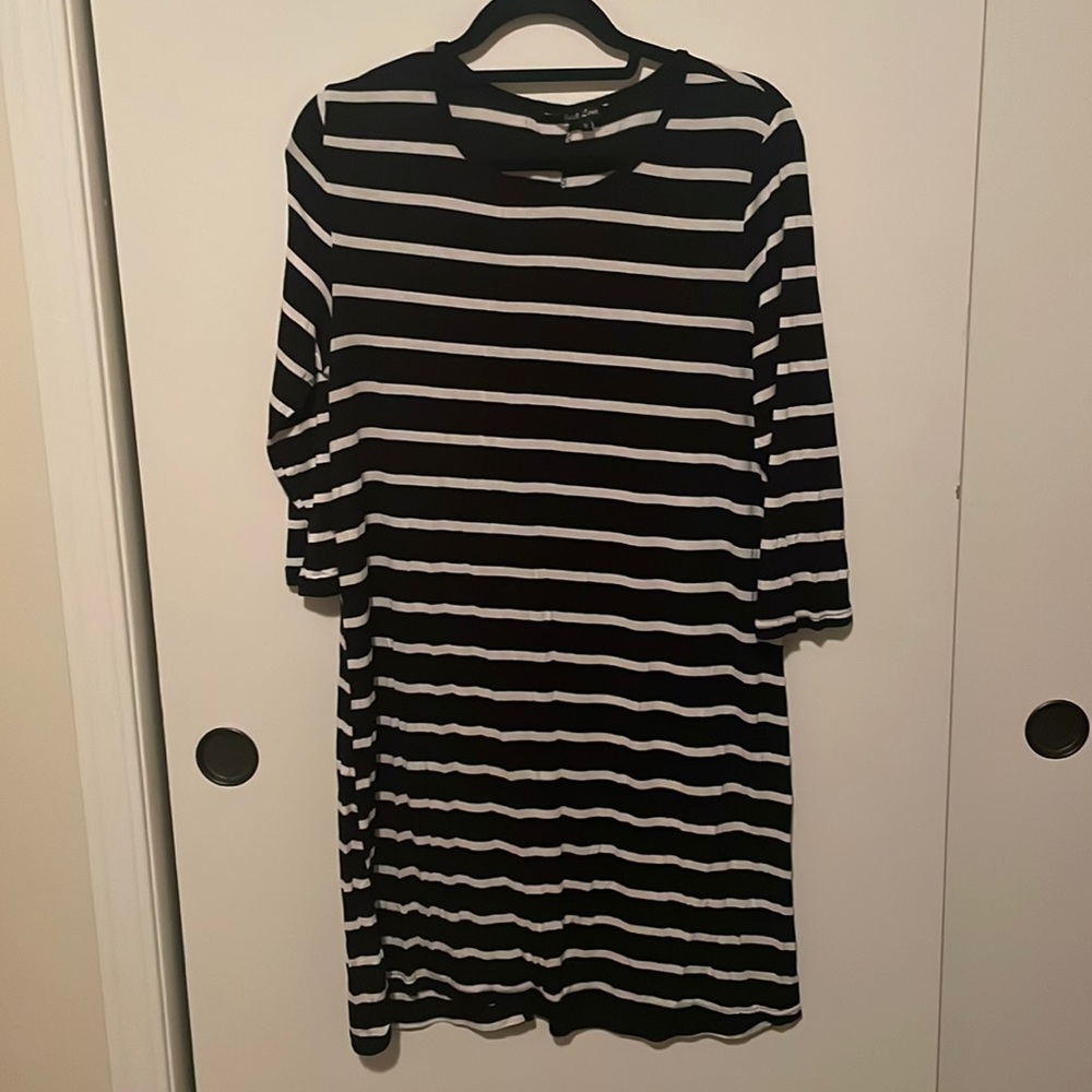 Just Love: Black with White Stripe Long Sleeve Short Dress (1X)